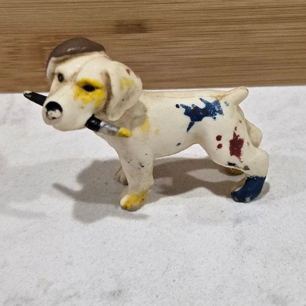 Puppy In My Pocket 1997 Topps Precious Puppies Rainbow Artist Dog Beret Vintage